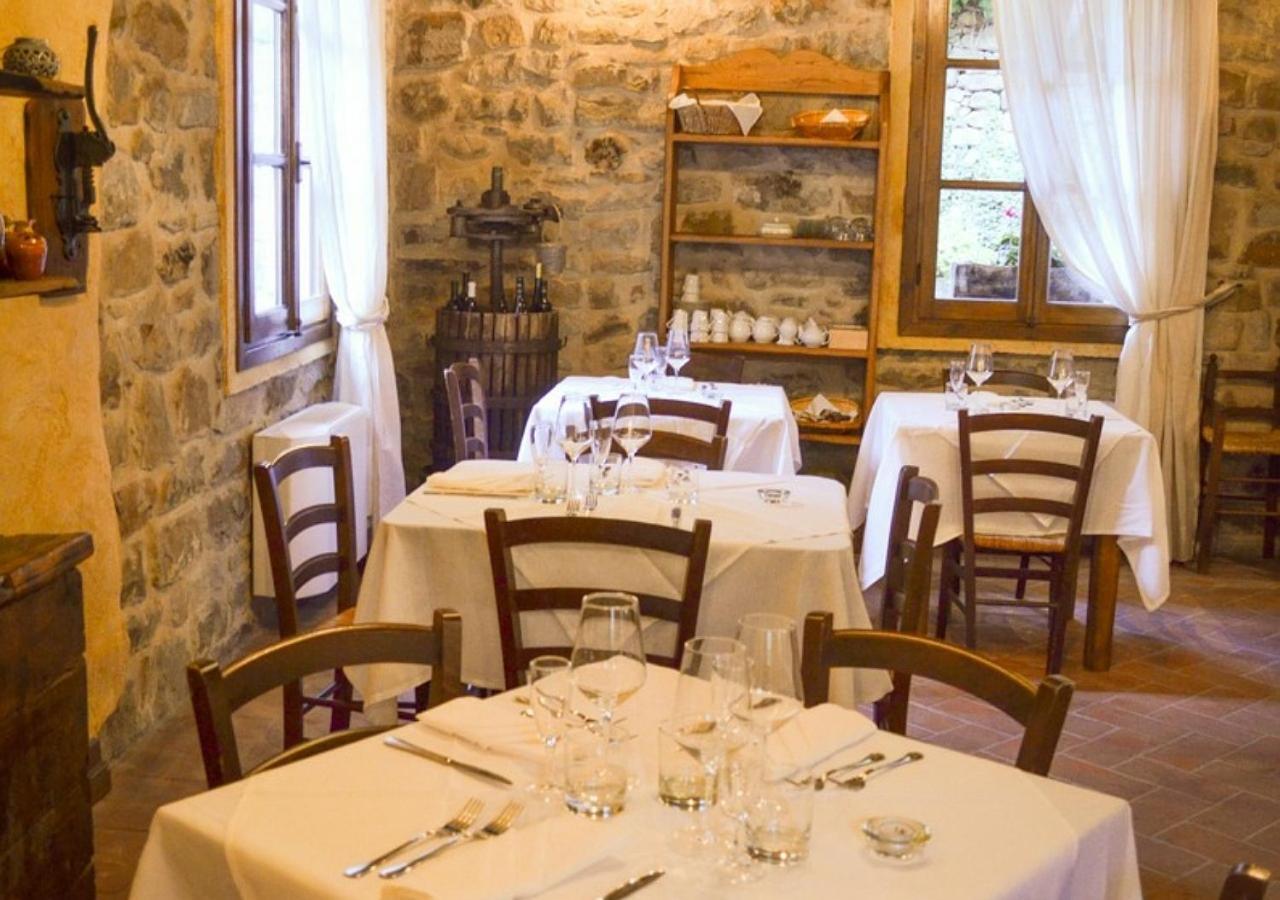 Il Cappellaio Matto Montalto Ligure