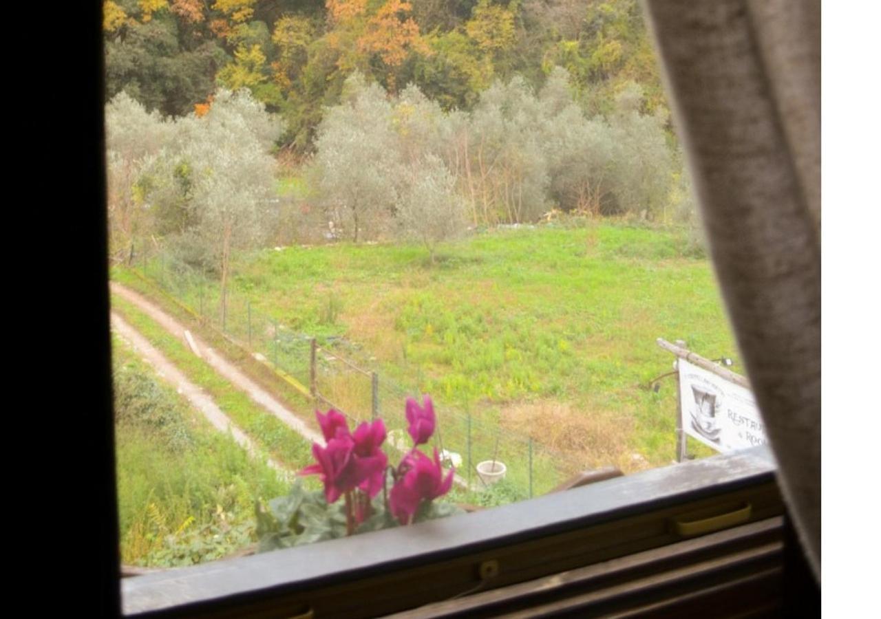 Il Cappellaio Matto Montalto Ligure